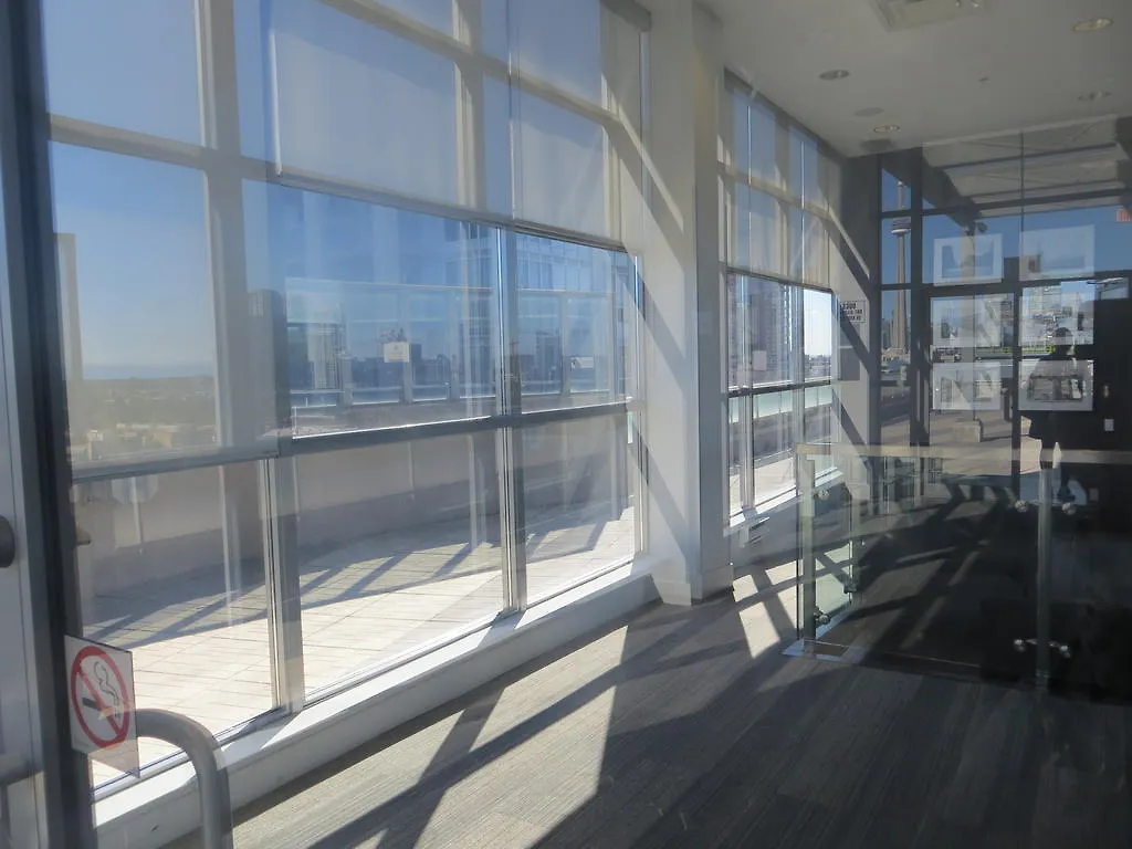 Super Awesome King West Furnished Suite Toronto Apartment